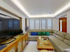 4 Bedroom House for sale in Queen Sirikit National Convention Centre MRT, Khlong Toei, Khlong Toei