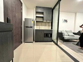 1 Bedroom Condo for rent at XT Huaikhwang, Din Daeng, Din Daeng