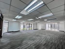1,050 m² Office for rent in Khlong San, Bangkok, Khlong Ton Sai, Khlong San