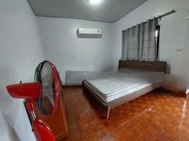 3 Schlafzimmer Haus zu vermieten in Bang Talat, Pak Kret, Bang Talat