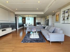 4 Bedroom Apartment for rent at Royce Private Residences, Khlong Toei Nuea