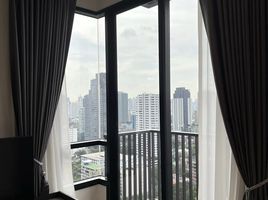 1 Schlafzimmer Appartement zu vermieten im Maru Ekkamai 2, Khlong Tan Nuea