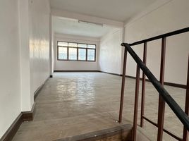 3 Schlafzimmer Reihenhaus zu vermieten in Nararam 3 BRT, Chong Nonsi, Chong Nonsi