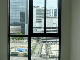 คอนโด 1 ห้องนอน ให้เช่า ในโครงการ นิว ดิสทริค อาร์9, ห้วยขวาง, ห้วยขวาง