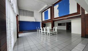 Studio Shophouse for sale in Lat Phrao, Bangkok 