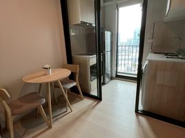 1 спален Кондо в аренду в Nue Mega Plus Bangna , Bang Kaeo, Bang Phli, Самутпракан, Таиланд
