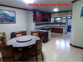 4 Bedroom Townhouse for rent in Chatuchak, Bangkok, Chomphon, Chatuchak