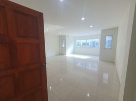 4 Schlafzimmer Haus zu vermieten in Bang Phongphang, Yan Nawa, Bang Phongphang