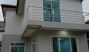 3 Bedrooms House for sale in Sala Thammasop, Bangkok Suk Thawi 1-2 Village