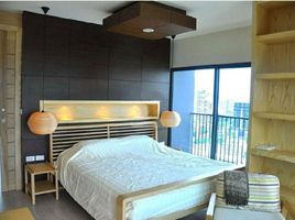 1 Bedroom Condo for sale at Noble Remix, Khlong Tan