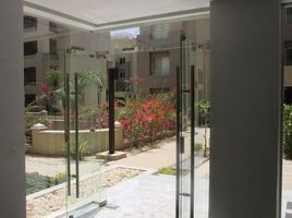 2 Schlafzimmer Appartement zu vermieten im Palm Hills Village Gate, South Investors Area, New Cairo City