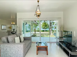 2 Schlafzimmer Villa zu vermieten im Fisherman Way Beach Villa, Rawai