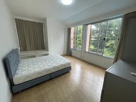 3 Schlafzimmer Villa zu vermieten in Huai Khwang, Huai Khwang, Huai Khwang