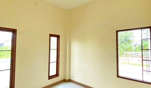 3 Bedrooms House for sale in Ton Thong, Lamphun 