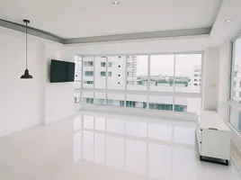 Studio Condo for rent at Thepthip Mansion Condominium , Nong Prue