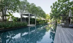 图片 2 of the Communal Pool at The River by Raimon Land