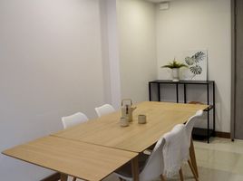 1 Schlafzimmer Appartement zu vermieten im Supalai Oriental Sukhumvit 39, Khlong Tan Nuea