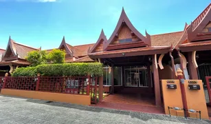 2 Bedrooms Villa for sale in Na Chom Thian, Pattaya Nagawari Village