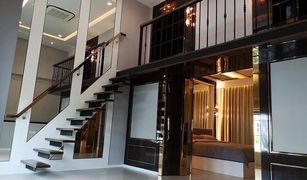 Таунхаус, 3 спальни на продажу в Hua Mak, Бангкок The Preston Townhome Rama9-Krungthepkreetha