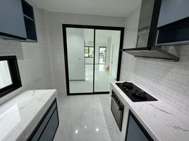 3 Schlafzimmer Haus zu verkaufen im Chatchada Exclusive Ville, Lam Phak Chi, Nong Chok, Bangkok