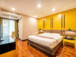 在AP Suites Sukhumvit 33租赁的2 卧室 住宅, Khlong Tan Nuea