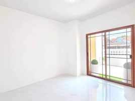 2 Bedroom Townhouse for sale in Ban Ko, Mueang Samut Sakhon, Ban Ko