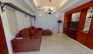 2 Bedrooms Townhouse for sale in Pa Daet, Chiang Mai 