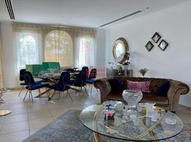 3 Schlafzimmer Villa zu verkaufen im Mediterranean, Canal Residence