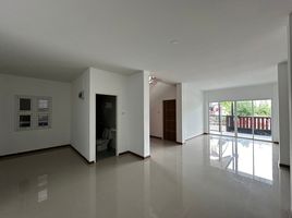 3 Schlafzimmer Villa zu verkaufen im Baan Lapawan 1, Bang Rak Phatthana