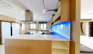 2 chambres Condominium a vendre à Khlong Tan Nuea, Bangkok Top View Tower