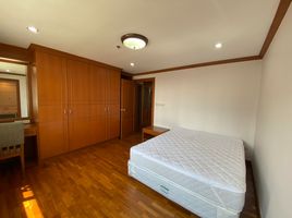 3 Bedroom Apartment for rent at Lee House Apartment, Khlong Tan Nuea, Watthana, Bangkok, Thailand