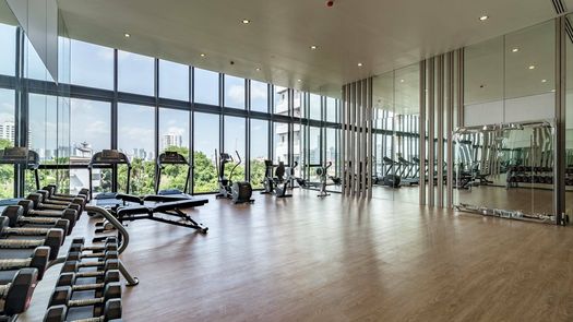 Fotos 1 of the Fitnessstudio at Issara Collection Sathorn