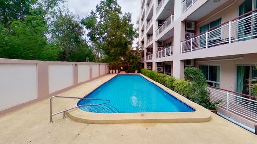 3D Walkthrough of the Communal Pool at Flame Tree Residence