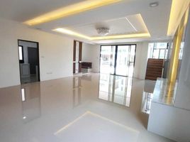 5 Schlafzimmer Villa zu verkaufen im The Best Kingkaew-Suvarnnabhumi, Racha Thewa, Bang Phli, Samut Prakan