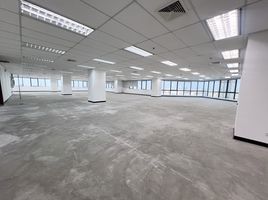 808.35 m² Office for rent at Ital Thai Tower, Bang Kapi, Huai Khwang