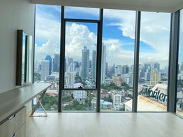 3 Bedroom Condo for sale at Siamese Exclusive Queens, Khlong Toei, Khlong Toei, Bangkok