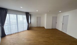 Кондо, 2 спальни на продажу в Chong Nonsi, Бангкок Belle Park Residence