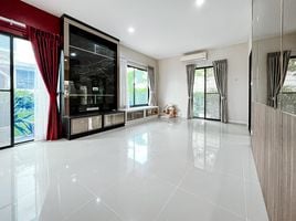 3 Bedroom House for sale at Zerene Rama 2-Thakham, Tha Kham, Bang Khun Thian, Bangkok, Thailand