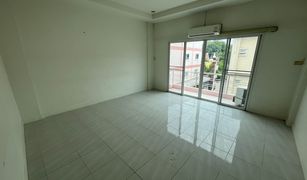 3 Bedrooms Whole Building for sale in Nai Mueang, Phitsanulok 