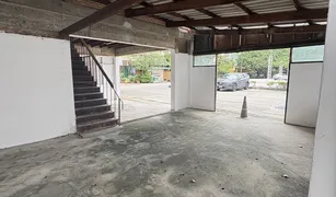 Studio Retail space for sale in Khlong Tan Nuea, Bangkok 