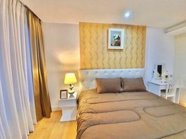 1 Bedroom Condo for rent at Collezio Sathorn-Pipat, Si Lom