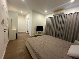 3 Schlafzimmer Reihenhaus zu vermieten im East Bangtao Ville, Thep Krasattri