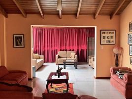 2 Schlafzimmer Appartement zu verkaufen im Cuenca, Santa Isabel Chaguarurco, Santa Isabel