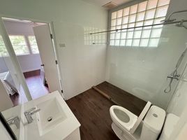 5 Bedroom House for rent in Bang Kapi, Huai Khwang, Bang Kapi