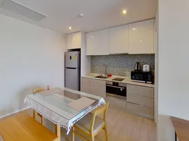 1 спален Квартира в аренду в The Room Sukhumvit 21, Khlong Toei Nuea, Щаттхана, Бангкок