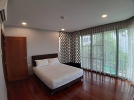 3 спален Дом в аренду в Levara Residence, Khlong Tan