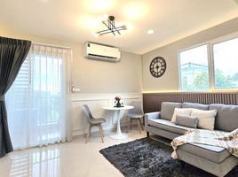 Studio Wohnung zu verkaufen im Regent Home 13 Sukhumvit 93, Bang Chak