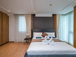 1 Schlafzimmer Wohnung zu verkaufen im The Privilege, Patong, Kathu