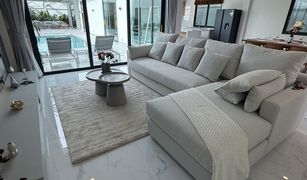 5 Bedrooms Villa for sale in Rawai, Phuket 