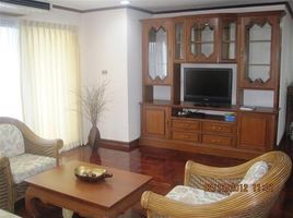 3 спален Кондо в аренду в Richmond Palace, Khlong Tan Nuea, Щаттхана